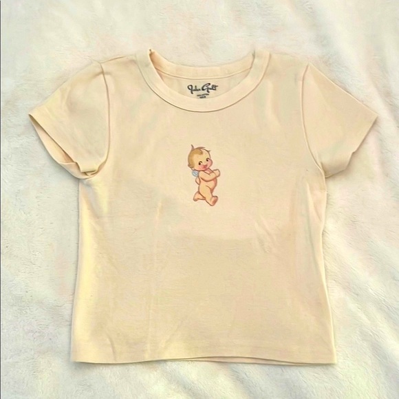 Brandy Melville Cream Cherub Short Sleeve Tee - Picture 1 of 4